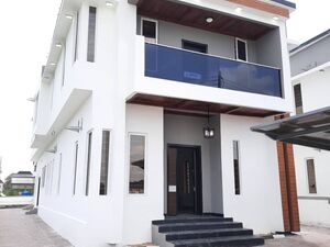 5 Bedroom Luxury Duplex