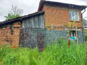 Two-storey house with yard in village in Elhovo