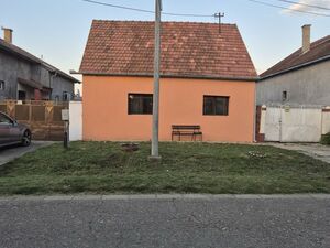 I am selling a house in Krcedin