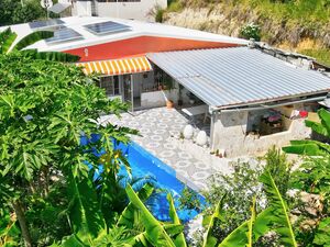 SUPER SPECIAL – 3 bedroom villa surrounded by nature