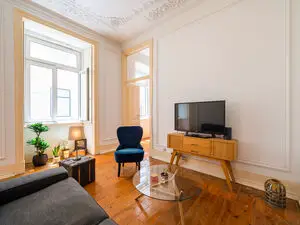 4 Room Charm Apartment, in Lisbon Typical Downtown