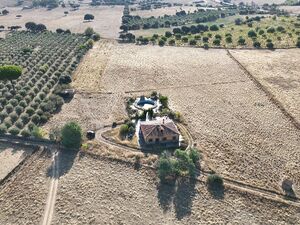 Lovely charming farmhouse with land Extremadura/Trujillo