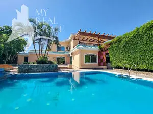 Amazing villa with private pool and garden