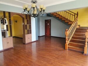 Amazing 4 Bedrooms Duplex Apartments+ DSQ In Lavington 