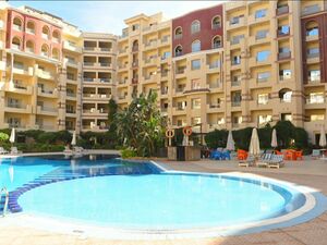 1 bedroom flat 99.4 m2 with pool view in Arabia area