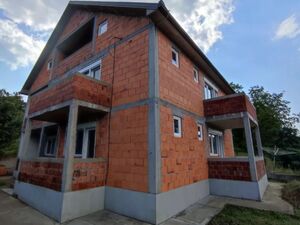 Multi-apartment house in the center of Banja Vrdnik