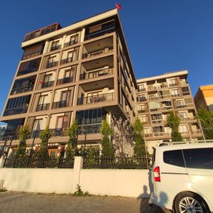 2+1 apartment for sale in Beylikduzu Istanbul