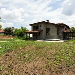 5-bed, 3- bath new built house close to Ruse and Danube rive