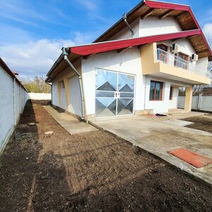 3- Bed, 2 – Bath renovated house near Balchik and the beach 