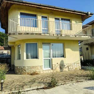 3-Bed and 2- Baths house near Balchik and the sea