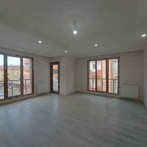 3+1 NEW BIG FLAT FOR SALE