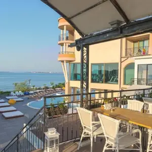 APARTMENT WITH BEAUTIFUL SEA VIEW! FIRST LINE!