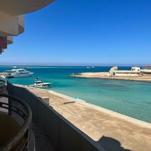 B41- Studio in Hurghada with beach /installments 