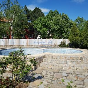 House with swimming pool, former shop , garage in Zlato Pole