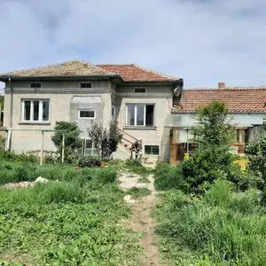 One-storey house near Polski Trambesh