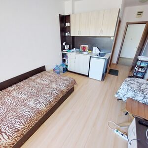 Furnished studio in a nice complex with several pools.