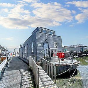 Stunning Contemporary Houseboat - Lady Grey   £249,995