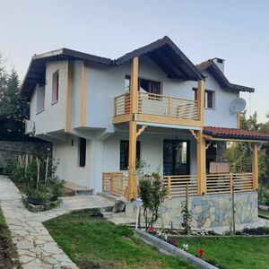 FOREST VIEW VILLA 2BEDROOM 1SALOON NEAR SEA IN SAPANCA,TURKE