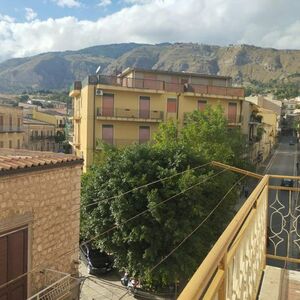 Panoramic Townhouse in Sicily - Casa Tagliareni Bivona