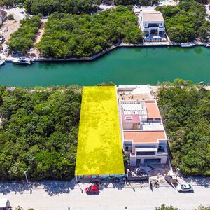 8,073 sqft marina front lot, Puerto Aventuras