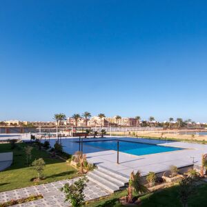 Beach Front 2-Bedroom apartment - Scandic Resort, Hurghada