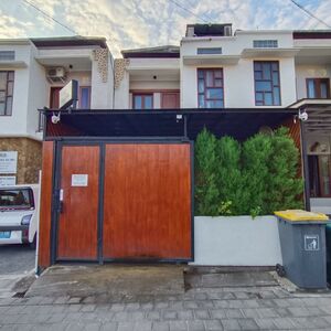 Kerobokan, Stunning 2BR Freehold Townhouse