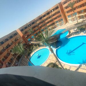 Newly renovated 4 room apartment in Hurghada