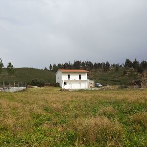 farm in the midle of nature