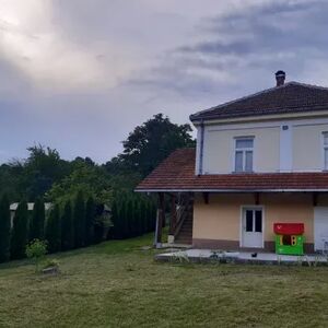 I am selling a house in Gornji Milanovac-Majdan