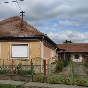 PEACEFUL FARMHOUSE/FAMILY HOUSE IN THE COUNTRYSIDE