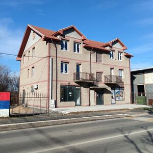 A building with a plot of 61 ares in Surcin-Belgrade