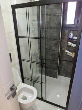 En-suite bathroom 