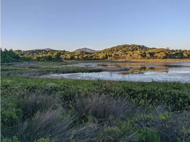 Nearby Lake of Baratz