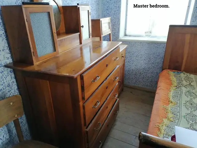 Master bed room