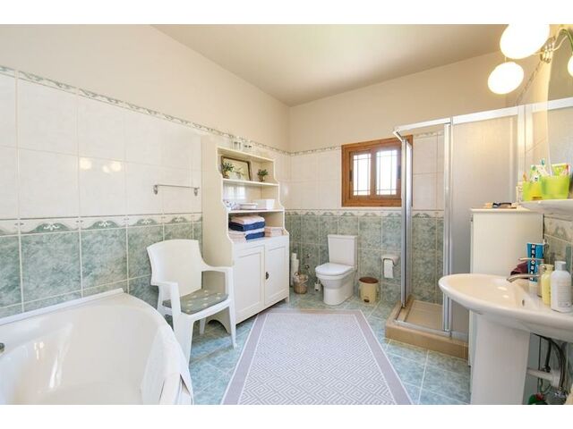 Family bathroom